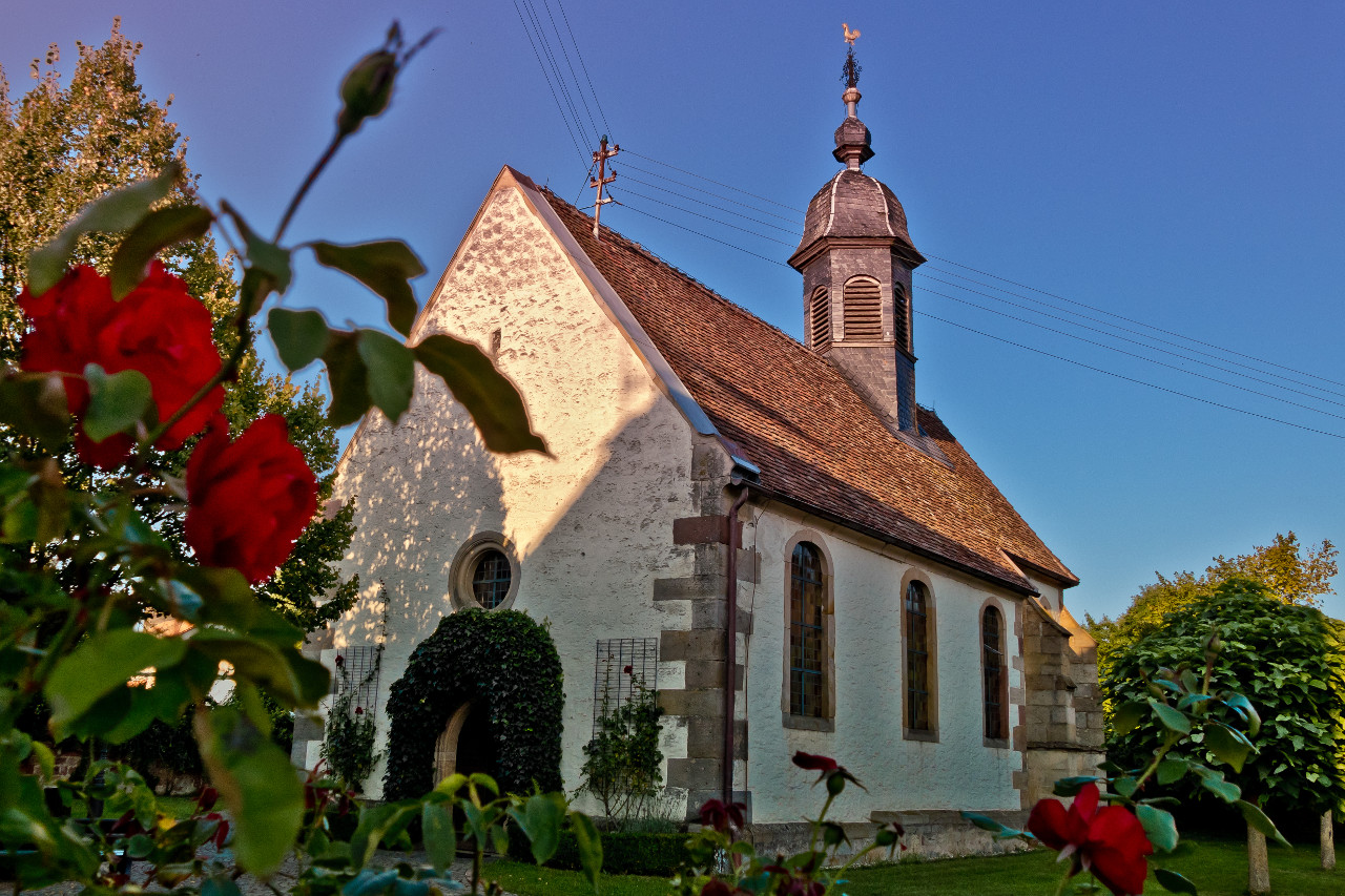 kirche seitlich 1280